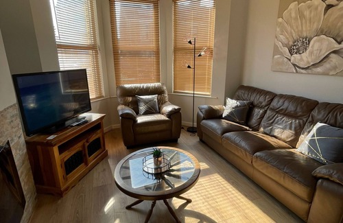 Withernsea House | The Beach House is in the centre of Withernsea, walking distance to the beach.