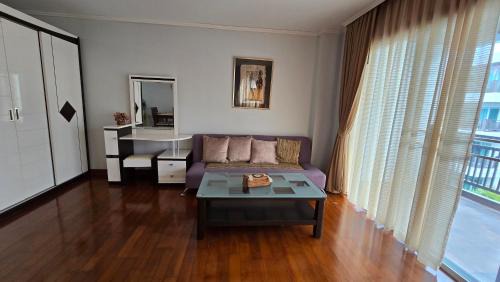 Cha-am House | The Beach Palace