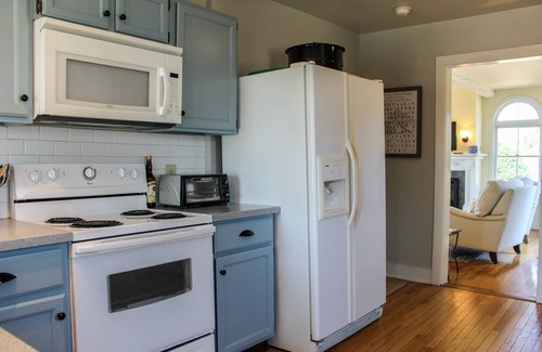 Bailey Island House | The Beach Rose - 3BR, 2BA home perched overlooking picturesque Mackerel Cove