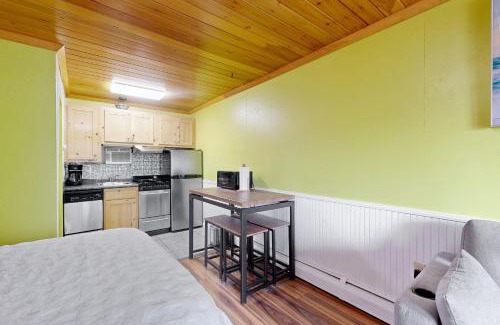 Old Orchard Beach Hotel | The Beachfront 7