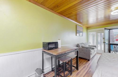 Old Orchard Beach Hotel | The Beachfront 7