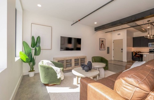 Blue Dome District Apartment | The Beacon Getaway 2 Connected 1BR Apartments