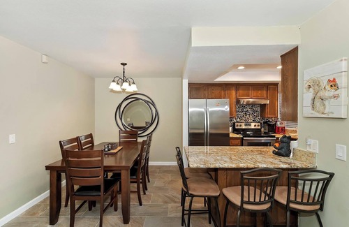 Summit Estates Condo | The Bear's Den By Destination Big Bear: Prime Location! WALK TO SNOW SUMMIT MT. RESORT! The Bears Den Welcomes ALL Mountain Adventure Enthusiasts! Cozy 2 Bedroom Condo!