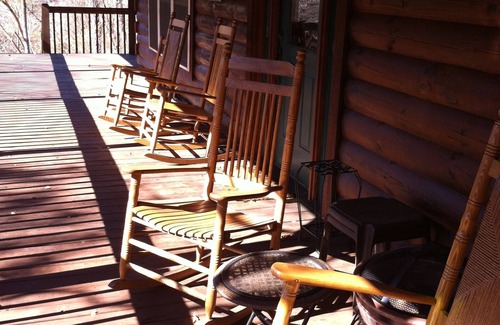 Rutherfordton Cabin | The Beautiful River Point Cabin