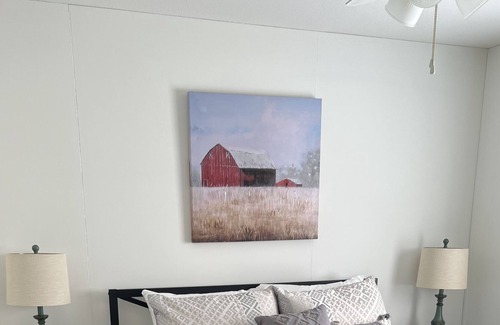 Baker City House | The Bee & Bee 🐝