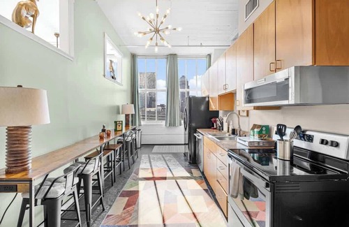 West Main Historic District House | The Belle (Downtown Louisville)