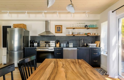 Bloomfield House | The Bellflower, Bloomfield
