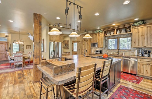 The Reserve House | 'The Bells': Luxe Lodge w/ Game Room & Deck!