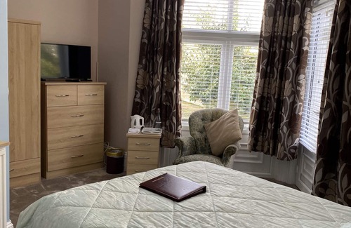 Shanklin Bed & Breakfast | The Belmont Hotel
