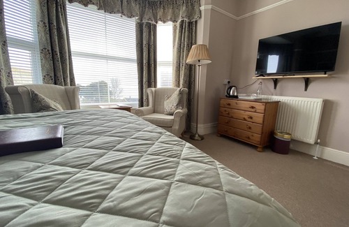 Shanklin Bed & Breakfast | The Belmont Hotel