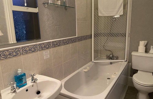 Shanklin Bed & Breakfast | The Belmont Hotel