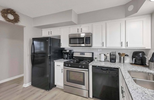 Columbus House | The Berkeley Bungalow | Great for Extended Stays!