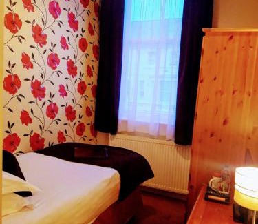 Eastbourne Seafront House | The Berkeley Guesthouse