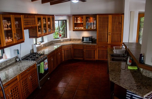 Dominicalito House | The Best of Both, Hotel Style Suites with the Comforts of Home