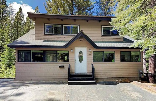 North Upper Truckee House | The Best South Lake Bear Cabin with Game Room!