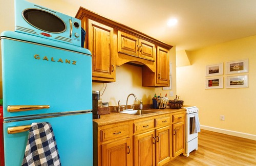 Drake Apartment | The Best View on Fairview
