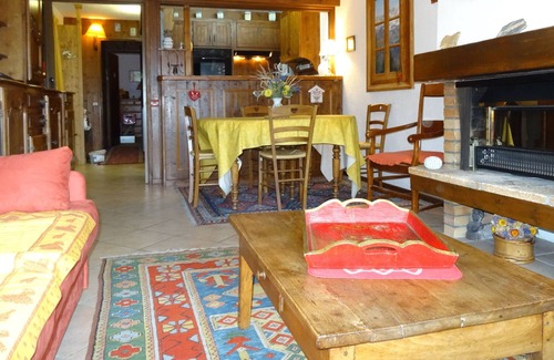 Le Bettex Apartment | THE BETTEX 1450m Near the slopes 2 rooms 2/6 people, Lounge overlooking Mont Blanc