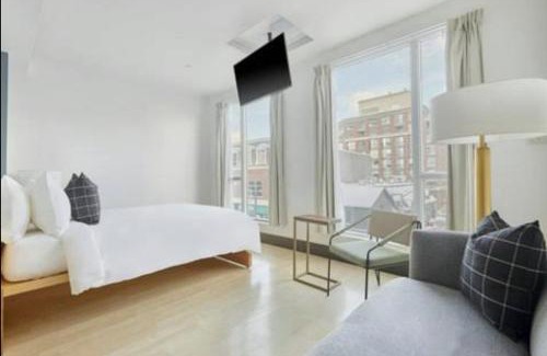 Downtown Toronto Hotel | The Beverley Hotel