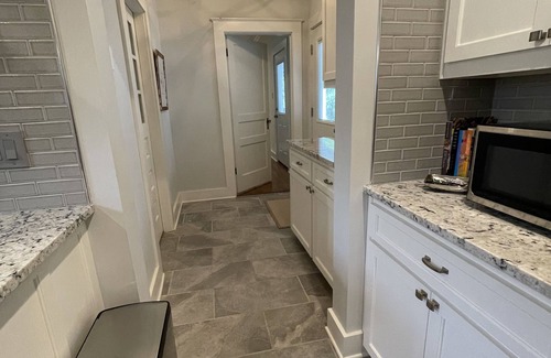 Mid City South House | The Beverly- Located in the Heart of Midcity!