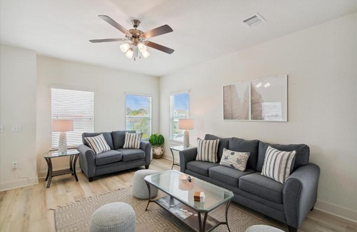 Galveston House | The Big Blue House
