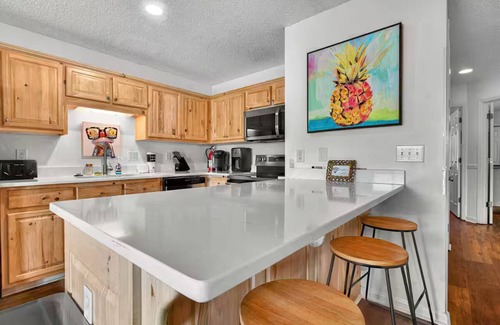Ocean Isle Beach House | The Big Kahuna 6BR 4BA Luxurious Townhome on the Sand!
