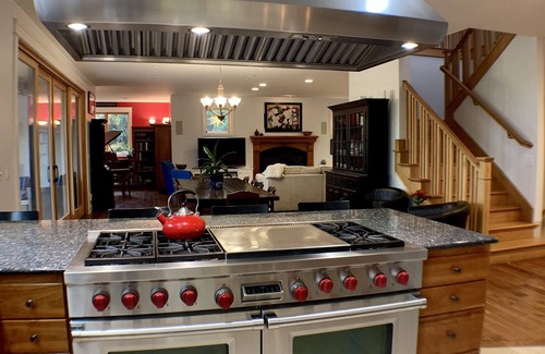 Fairmont Villa | The Big Pink House, a University of Oregon Favorite