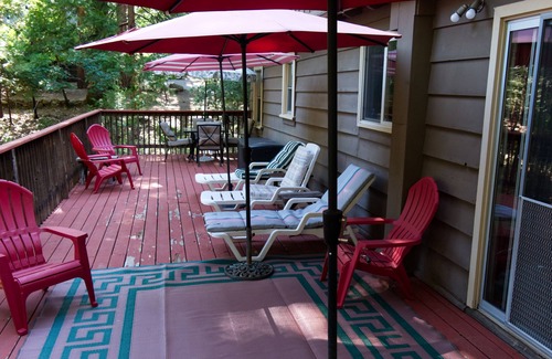 Twain Harte Cabin | The Bigfoot Lodge - Winter Fun! Game Room, Walk to Downtown, CLEAN Cozy