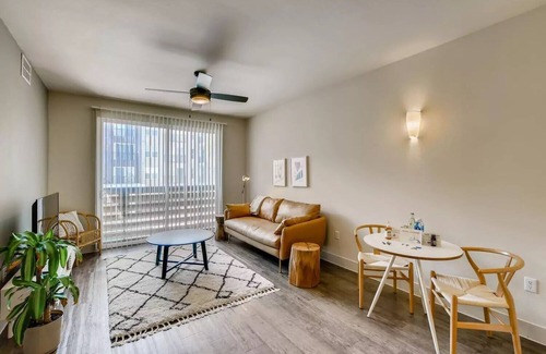 North Burnet Apartment | The Bindel The Domain 30 + Nights