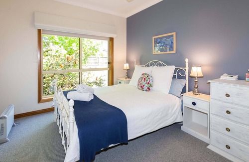 Woodend Bed & Breakfast | The birch bed and breakfast