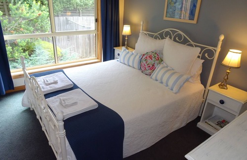 Woodend Bed & Breakfast | The birch bed and breakfast
