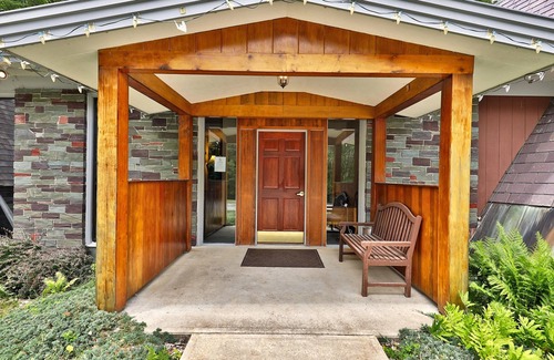 Killington Cabin | The Birch Ridge: Family Room #11 - Queen/Bunkbed Suite in Killington, Vermont