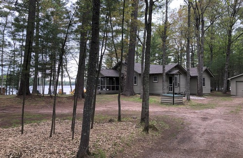 St Germain Cabin | The Birches on Little Saint: Cozy and private cabin on lakefront w/private dock