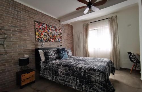 Valenzano Apartment | The black dog house