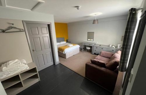 Blyton Hotel | The Black Horse Inn