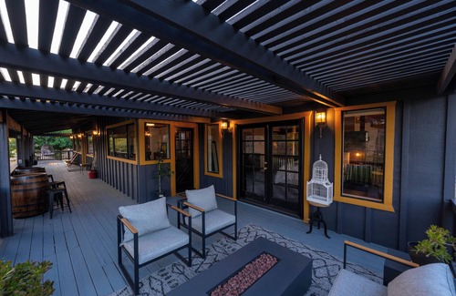 Temecula Cabin | The Black Mountain Cabin/Welcoming Temecula. Pet Friendly! Nature + Wine