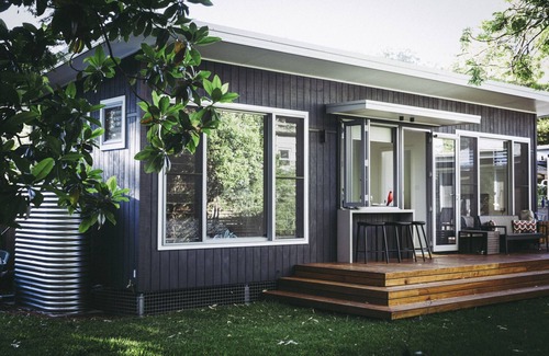 Pearl Beach House | The Black Pearl – 4BR Beach House with Pavilion | 5-Min Flat Walk to Pearl Beach