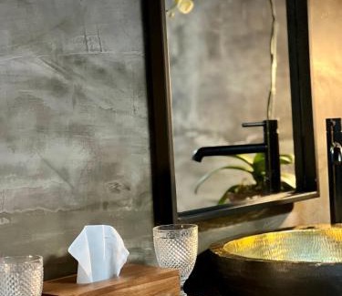 Uluwatu Villa | The Black Serpent Villa - Uluwatu