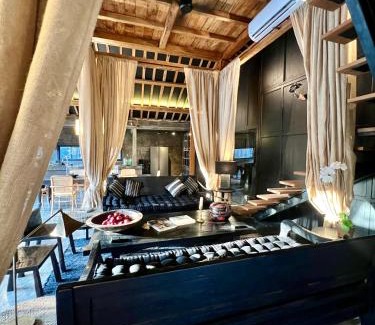 Uluwatu Villa | The Black Serpent Villa - Uluwatu