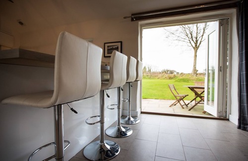 Amroth Cottage | The Blacksmiths - Luxury Cottage, Country Views
