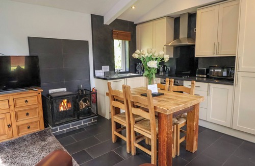 Saint Asaph Cottage | The Blacktail