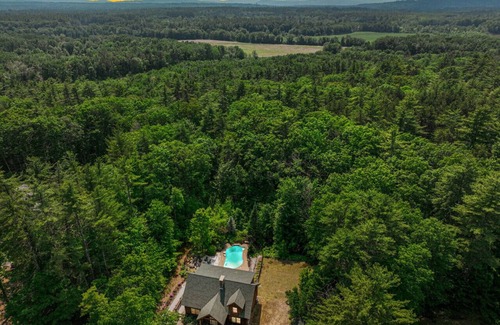 Center Conway House | The Blissful Mountain Getaway Cabin | Private Pool