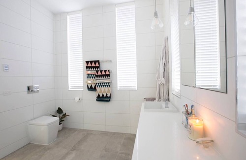 South Melbourne Apartment | The Block -Spacious and Luxurious 4 bed Apartment