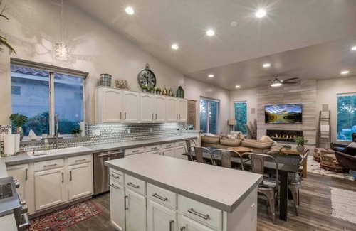 Paradise Valley Village House | The Blotto | A Lush Desert Oasis