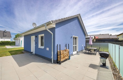 Pepelow Apartment | The Blue BeachHouse - The Blue and White BeachHouse OFC 16