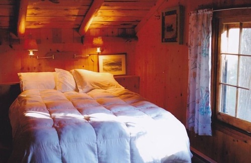 Harbor Springs Cottage | The Blue Dog - Lake Michigan Cottage on the Beach - Good Hart
