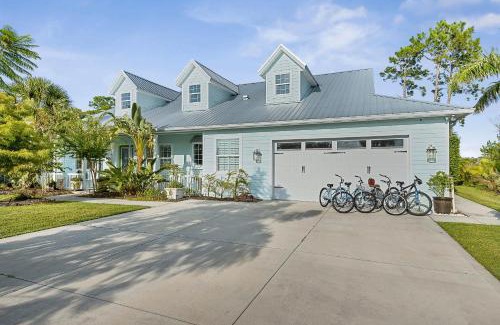 Palm Harbor House | The Blue Heron