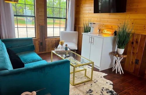 Graford Cabin | The Blue Lagoon Casita on Hubbard Shores
