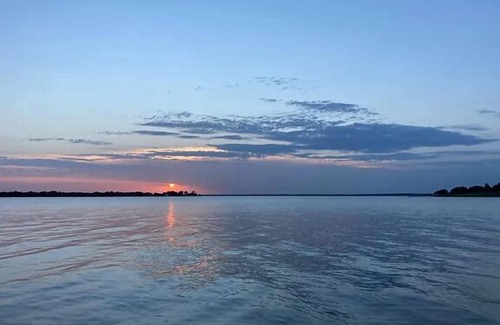 Graford Cabin | The Blue Lagoon Casita on Hubbard Shores