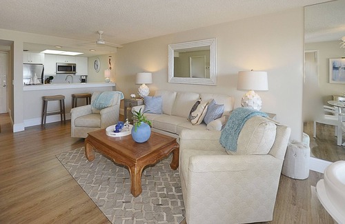 Stuart House | The Blue Lagoon Place