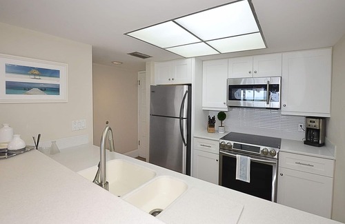 Stuart House | The Blue Lagoon Place